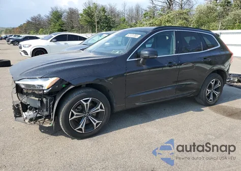 2022 Volvo Xc60 B5 Momentum z USA, uszkodzony, nr VIN YV4L12RKXN1004050